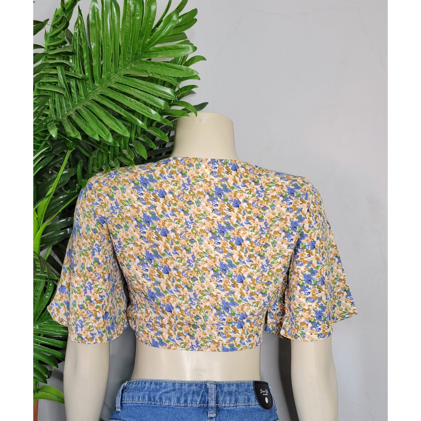 Flower Print Tie Crop Top